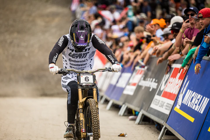 PIVOT FACTORY RACING AT LEOGANG 